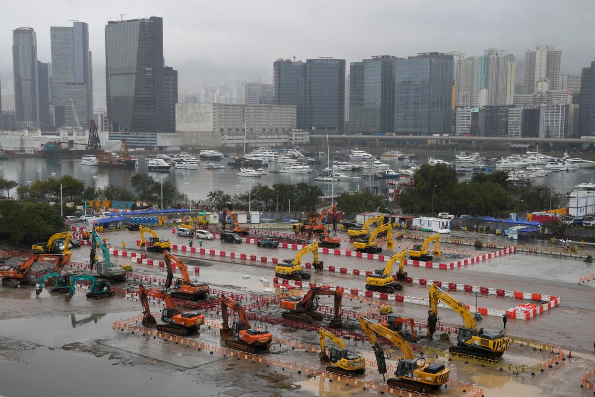 Hong Kong orders mandatory COVID-19 tests for all residents