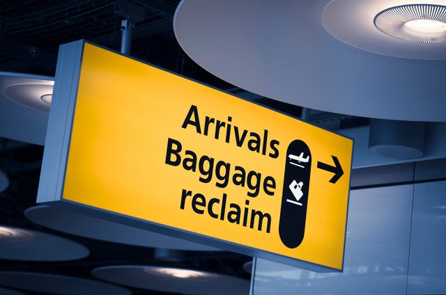 <p>Customers reported waits of between one and three hours for luggage</p>