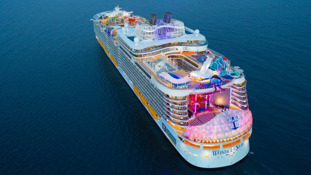 World’s biggest cruise ship prepares to make first sailing