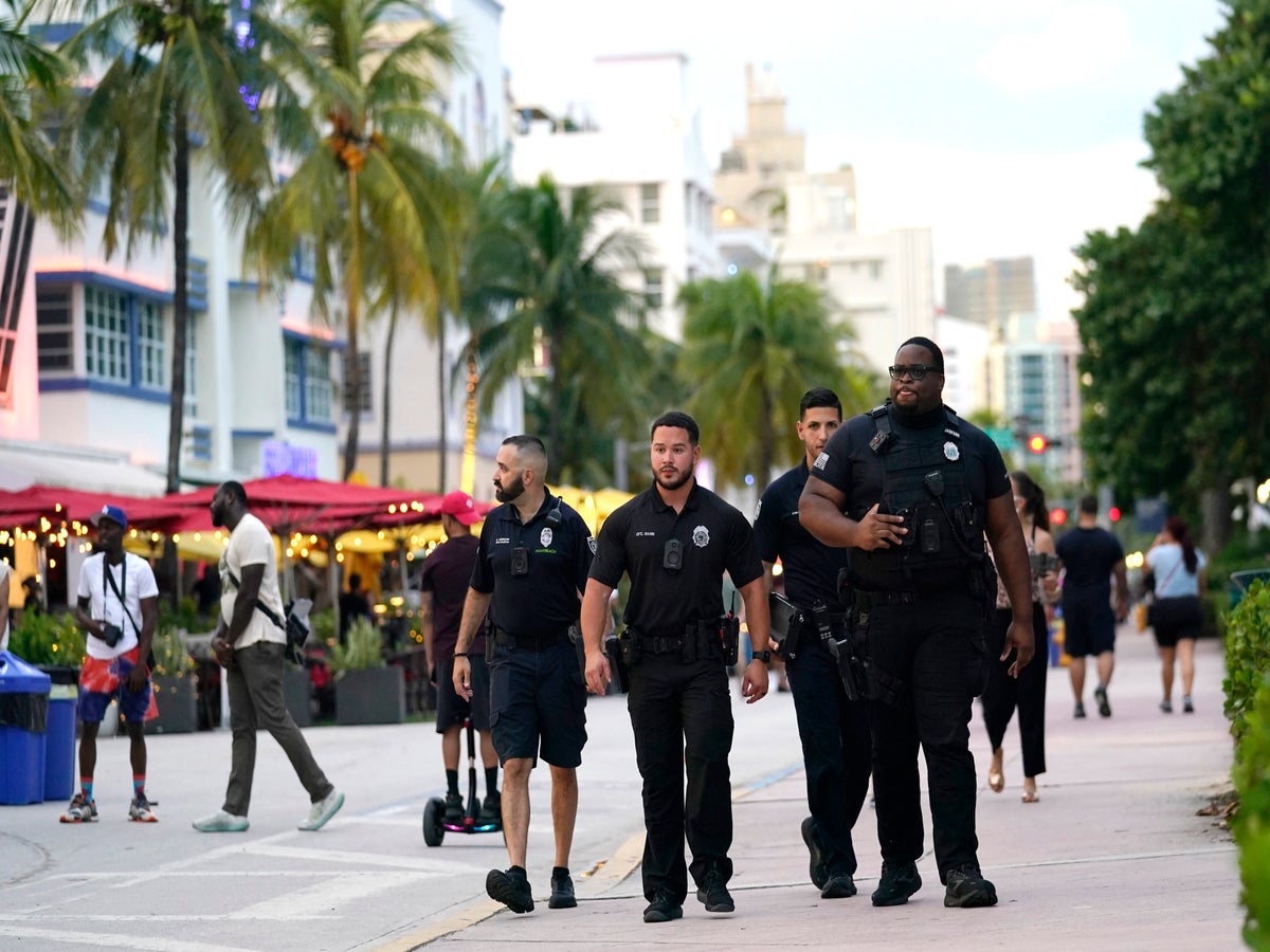 Miami Beach to limit some alcohol sales during spring break | The  Independent