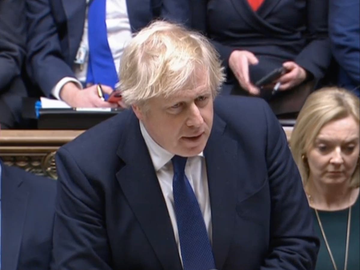 Boris Johnson imposes new sanctions on over 100 Russian oligarchs and entities