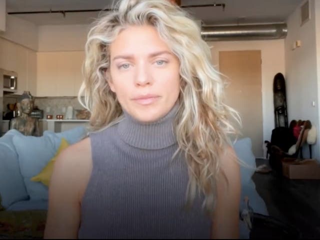 <p>Actor AnnaLynne McCord seen here reciting a two-minute poem addressed to Vladimir Putin in which she says, ‘If I was your mother, you would have been so loved’ </p>
