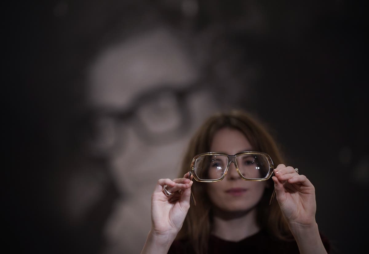 Film star Sir Michael Caine’s spectacles up for auction Film star Sir Michael Caine’s spectacles up for auction