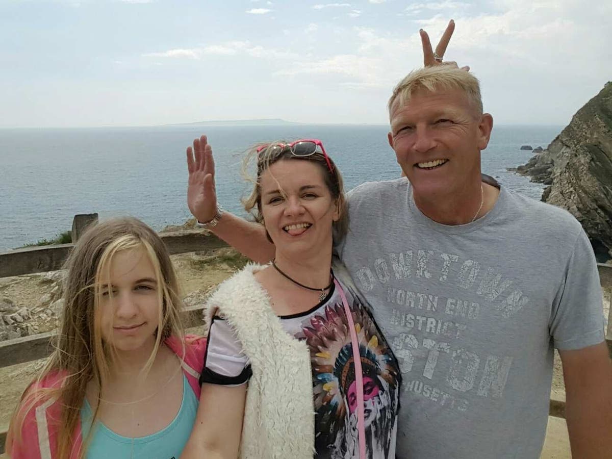 &lsquo;A child running from bombs&rsquo;: UK couple fear for teenager fleeing Russian attack on Ukraine