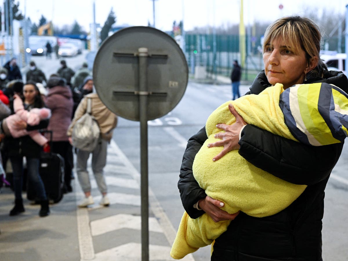 &lsquo;Thousands will die, they&nbsp;will&nbsp;be killed from every window,&rsquo; Ukraine defence minister warns Russia