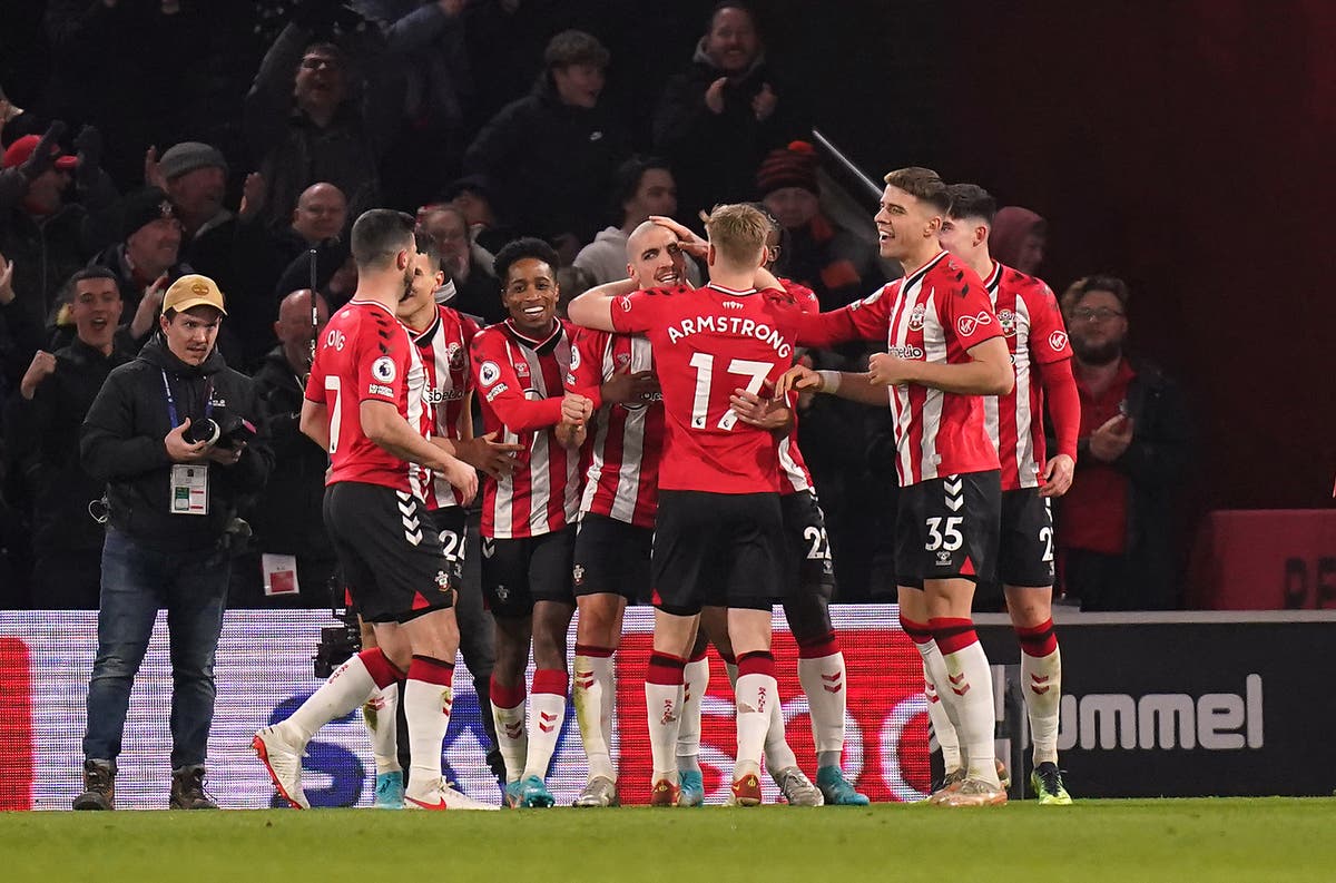 Southampton continue impressive form by easing past struggling Norwich