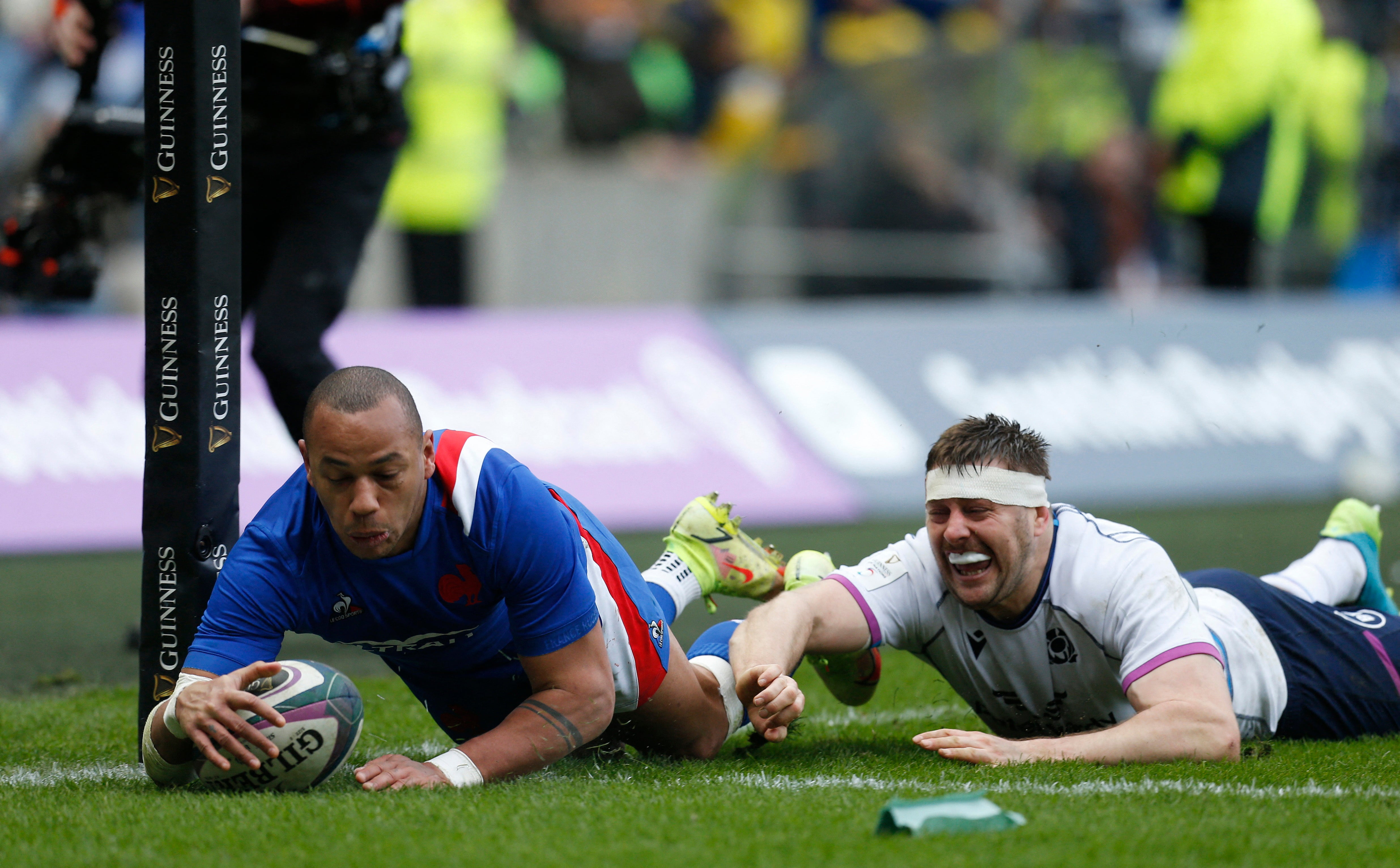 <p>Gael Fickou scores France’s third try</p>