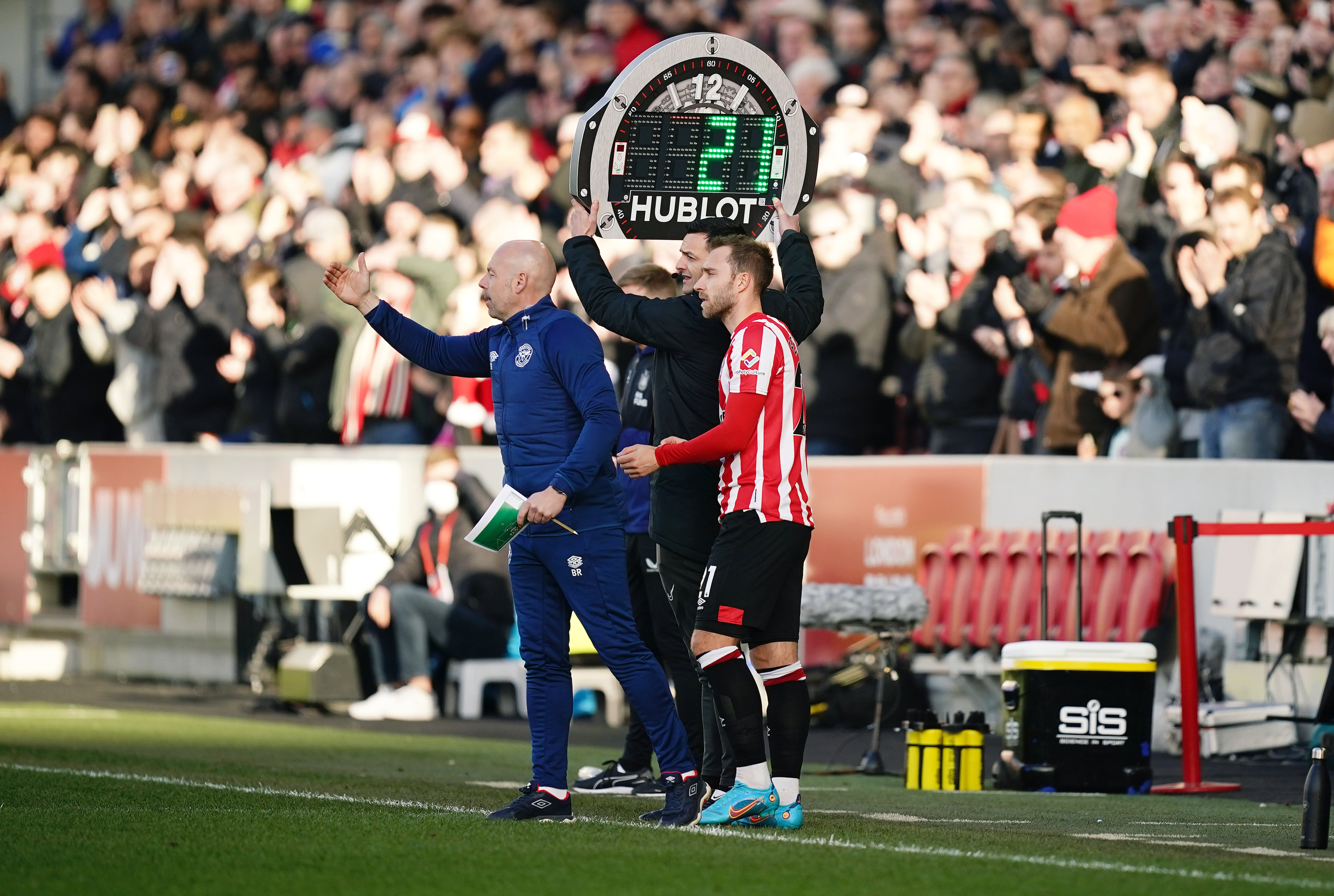 Christian Eriksen made his Brentford debut to a standing ovation