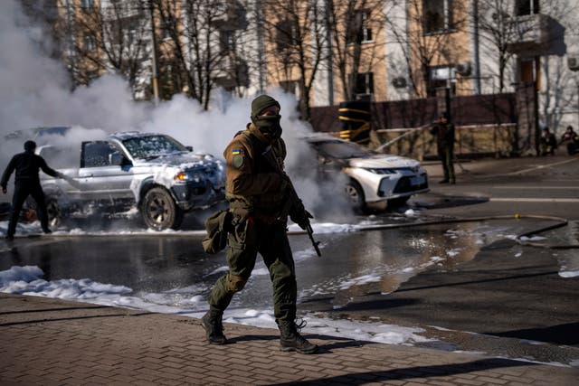 <p>Ukranian troops on the streets of Kyiv on Saturday </p>