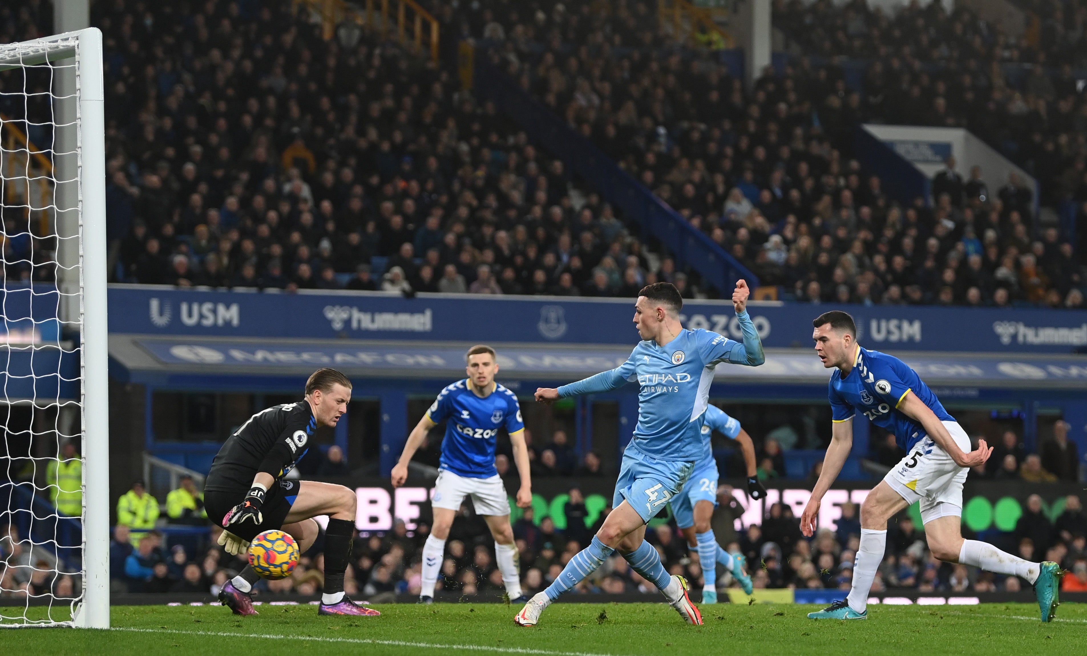 Phil Foden scored to break the deadlock with just eight minutes remaining