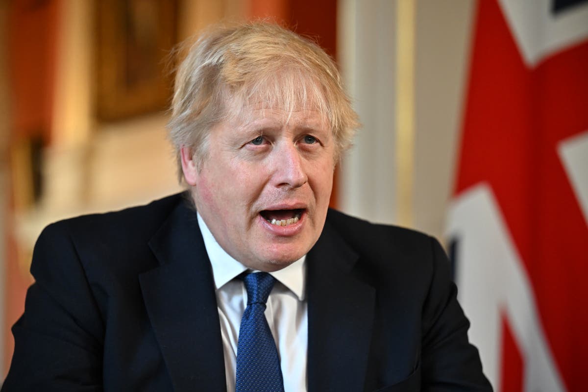 Boris Johnson praises Ukrainians for &lsquo;fighting heroically&rsquo; as invasion enters fourth day