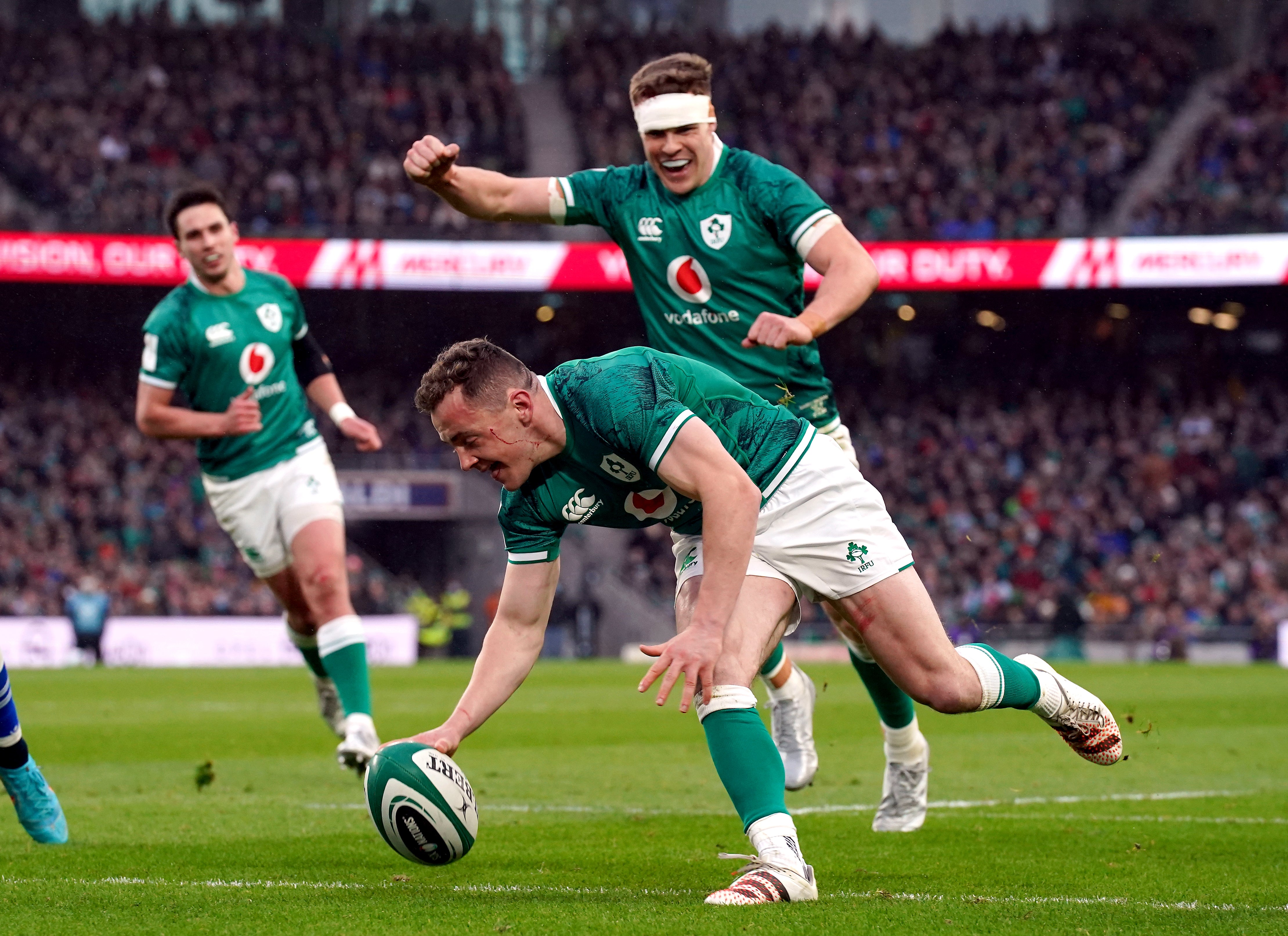 Michael Lowry scored a brace of tries for Ireland against Italy