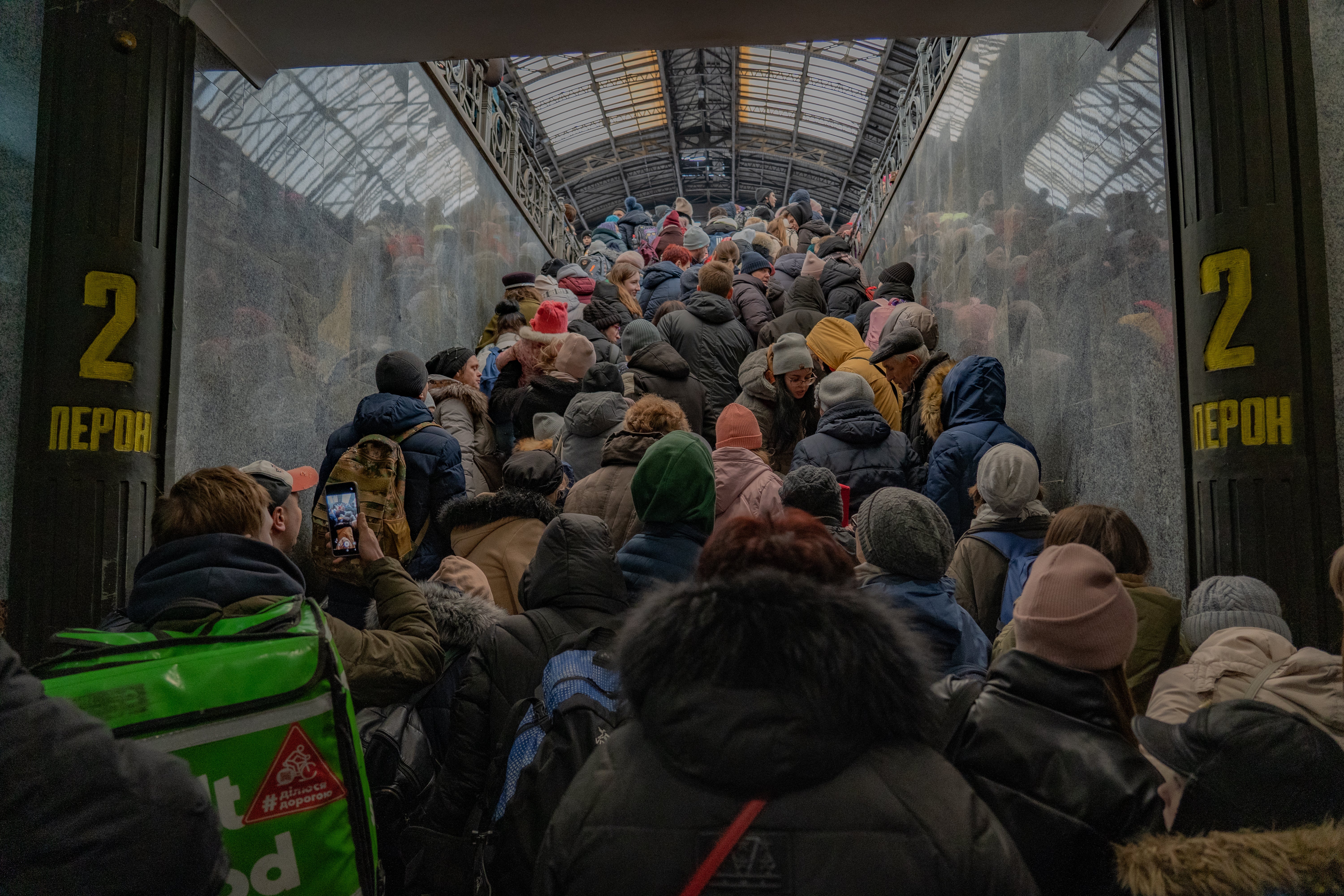 Thousands flock to Lviv station to try to get a train out of Ukraine