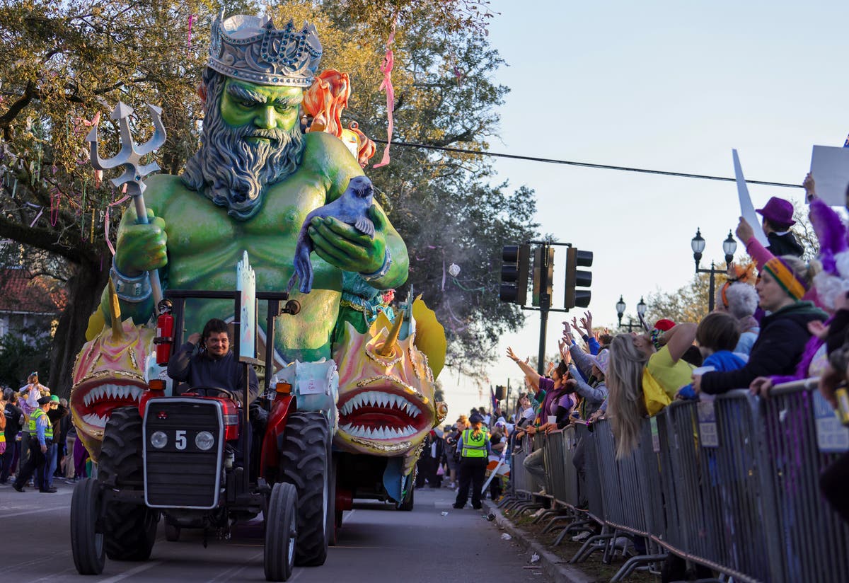 New Orleans hosts its 1st full-dress Mardi Gras since 2020 | The ...