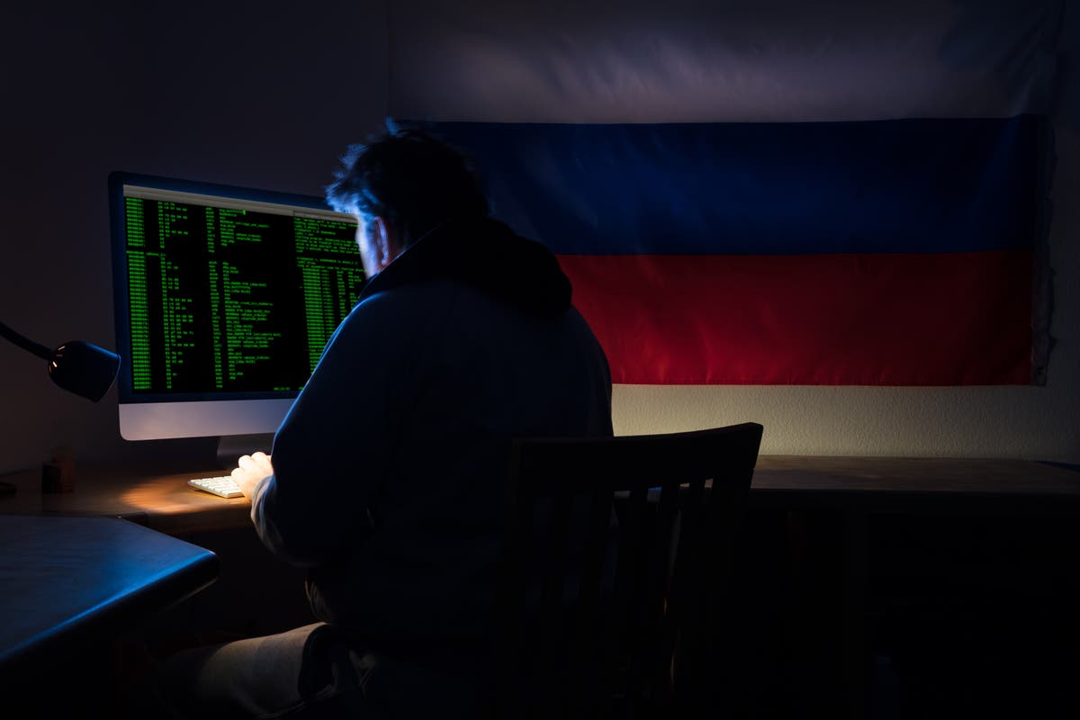Сайт атакует. Хакер. Американские хакеры. Российские хакеры. Хакер картинки.