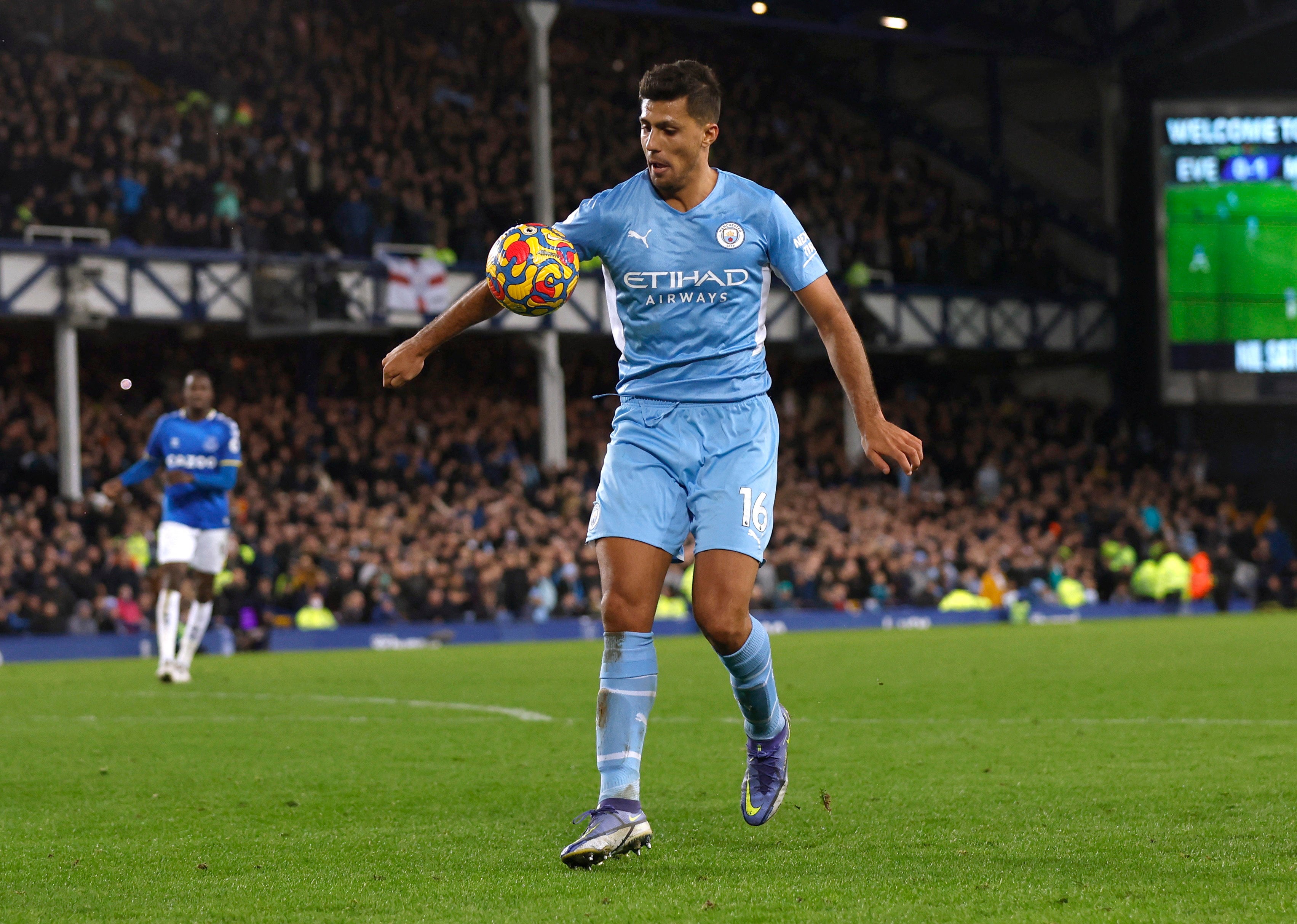 Manchester City midfielder Rodri appeared to handle the ball in the box