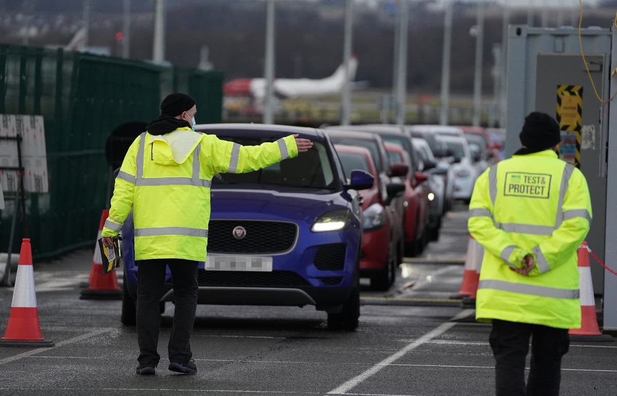 Figures show 21 new Covid-19 deaths and almost 7,500 cases
