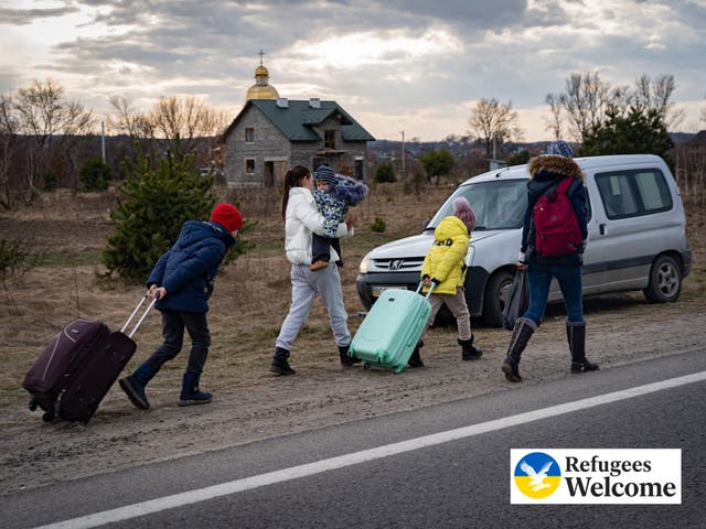 <p>Refugees fleeing Ukraine</p>