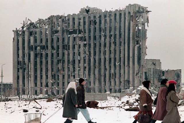 <p>An apartment block destroyed by Russian bombs in the Chechen capital in the 1990s </p>