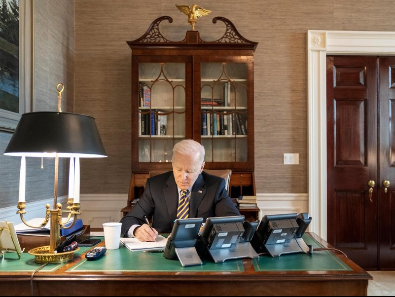 <p>Joe Biden wears yellow and blue tie in support of Ukraine. </p>