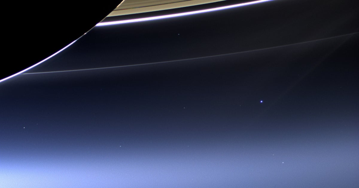 Nasa's 'Pale Blue Dot' recalls Cold War tensions between Russia and the  West