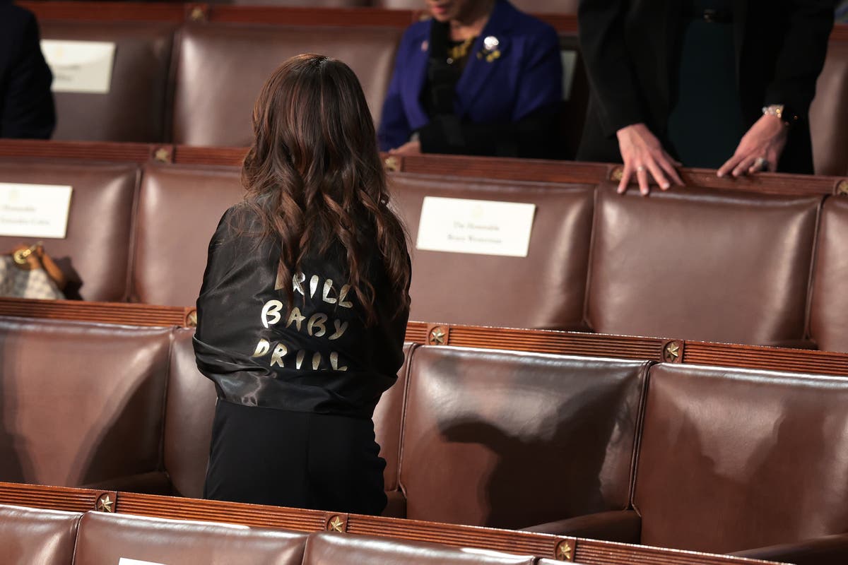 State of the Union: Lauren Boebert wears ‘Drill Baby Drill’ shawl as fellow Republicans back Ukraine in blue and yellow