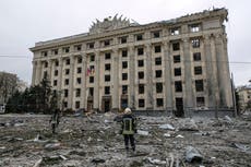 Ukraine news – live: Russia warns WWIII would be ‘nuclear and destructive’, as Kharkiv shelling kills 25