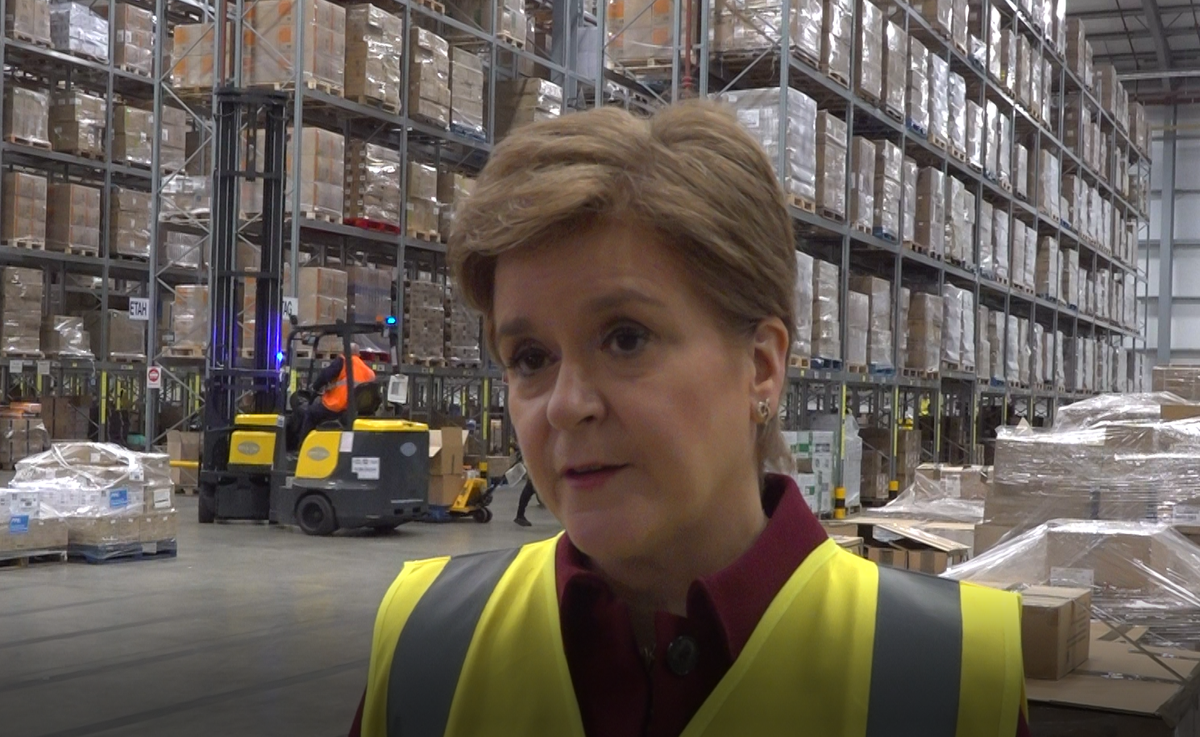 Sturgeon promises medical supplies to Ukraine and urges PM to do more