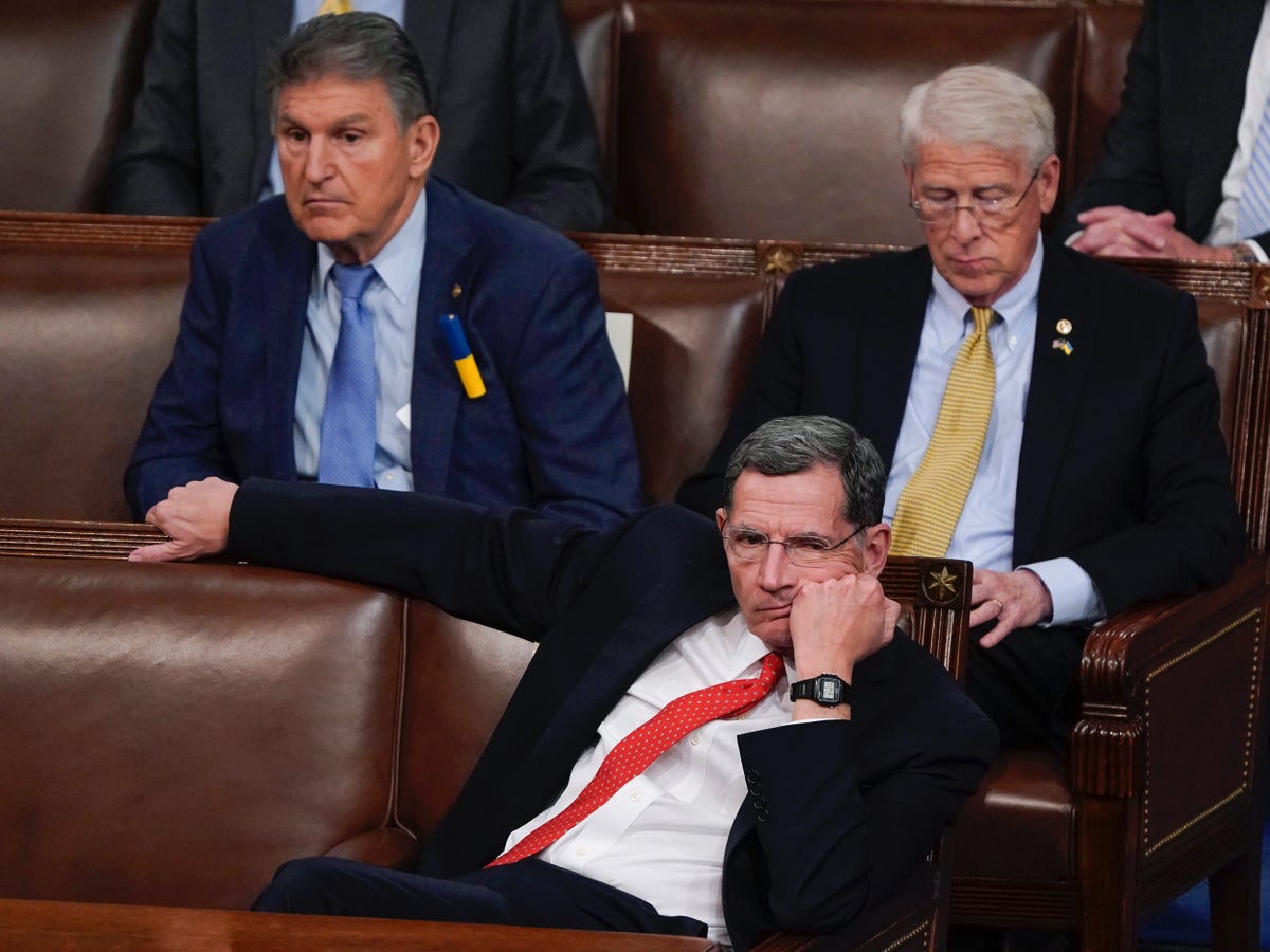 Joe Manchin sits with GOP for State of the Union | The Independent
