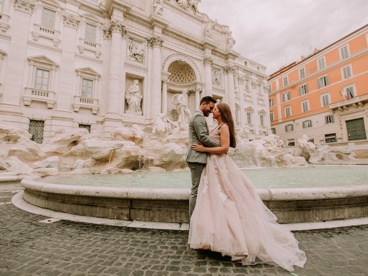 L’Italia offrirà un incentivo di 2.200 dollari alle coppie che si sposano a Roma