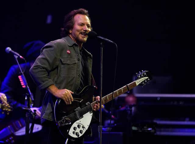 Eddie Vedder in Concert - Ingewood, Calif.