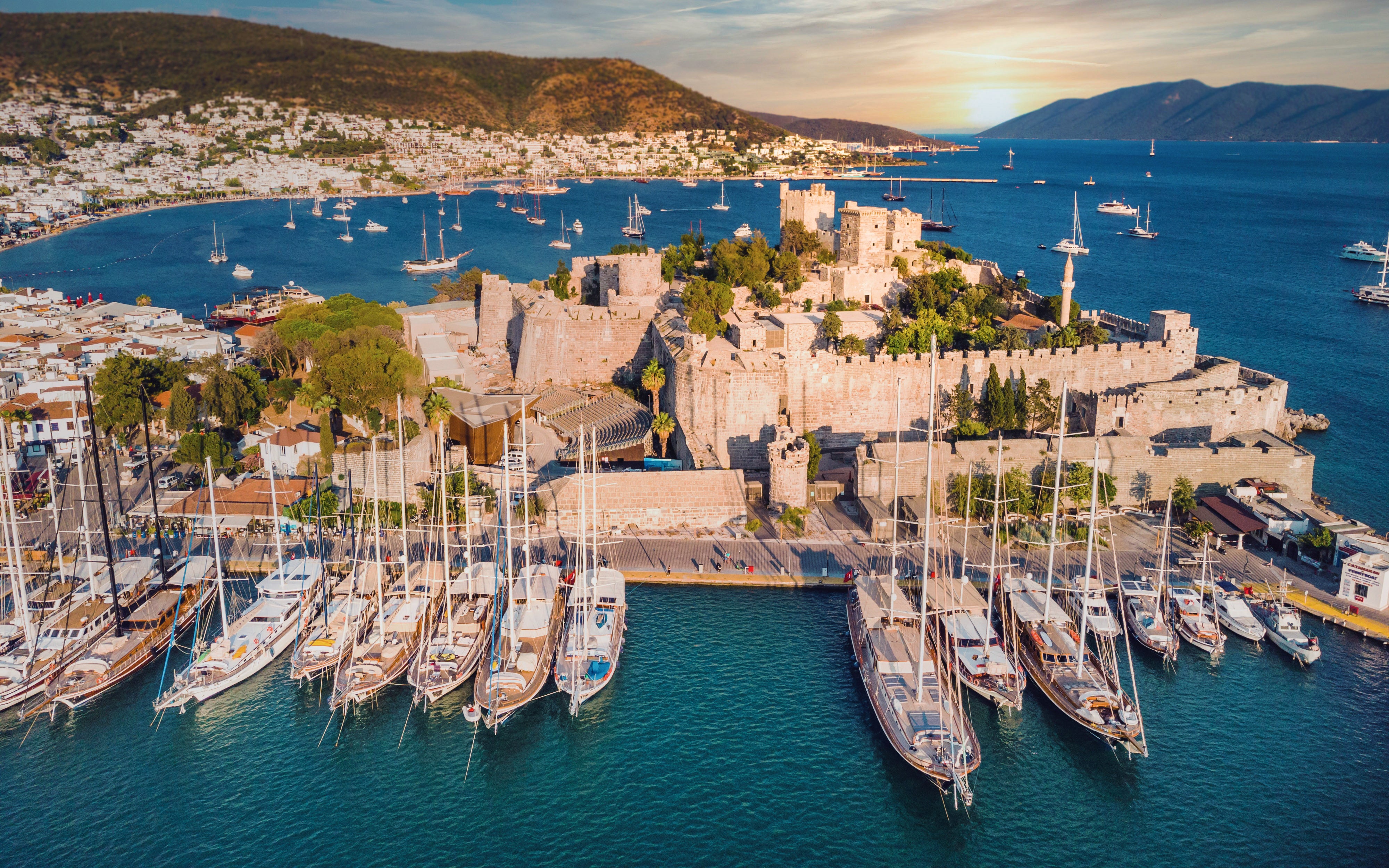 Combine golf and glamour in high octane Bodrum