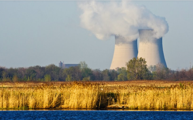 <p>The Fermi II nuclear plant in Newport, Michigan</p>