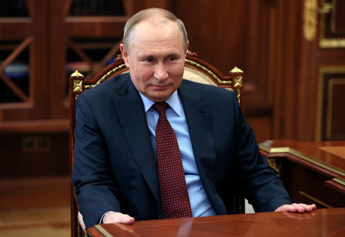 War crimes investigation begins in Ukraine after UK pushed for action on Putin
