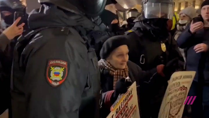 Elderly woman who survived Nazi Germany is detained in Russian anti-war protest 