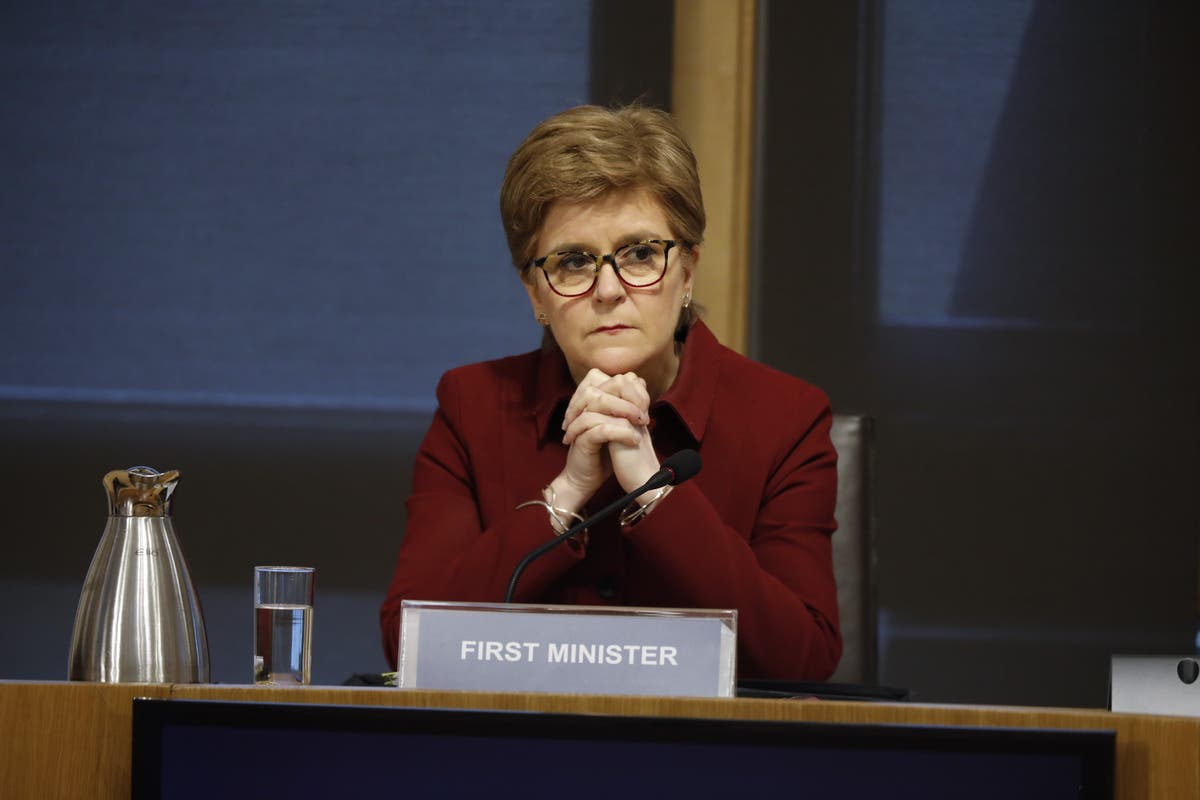 Sturgeon rejects accusation of &lsquo;suspicious timing&rsquo; over bank boss resignation