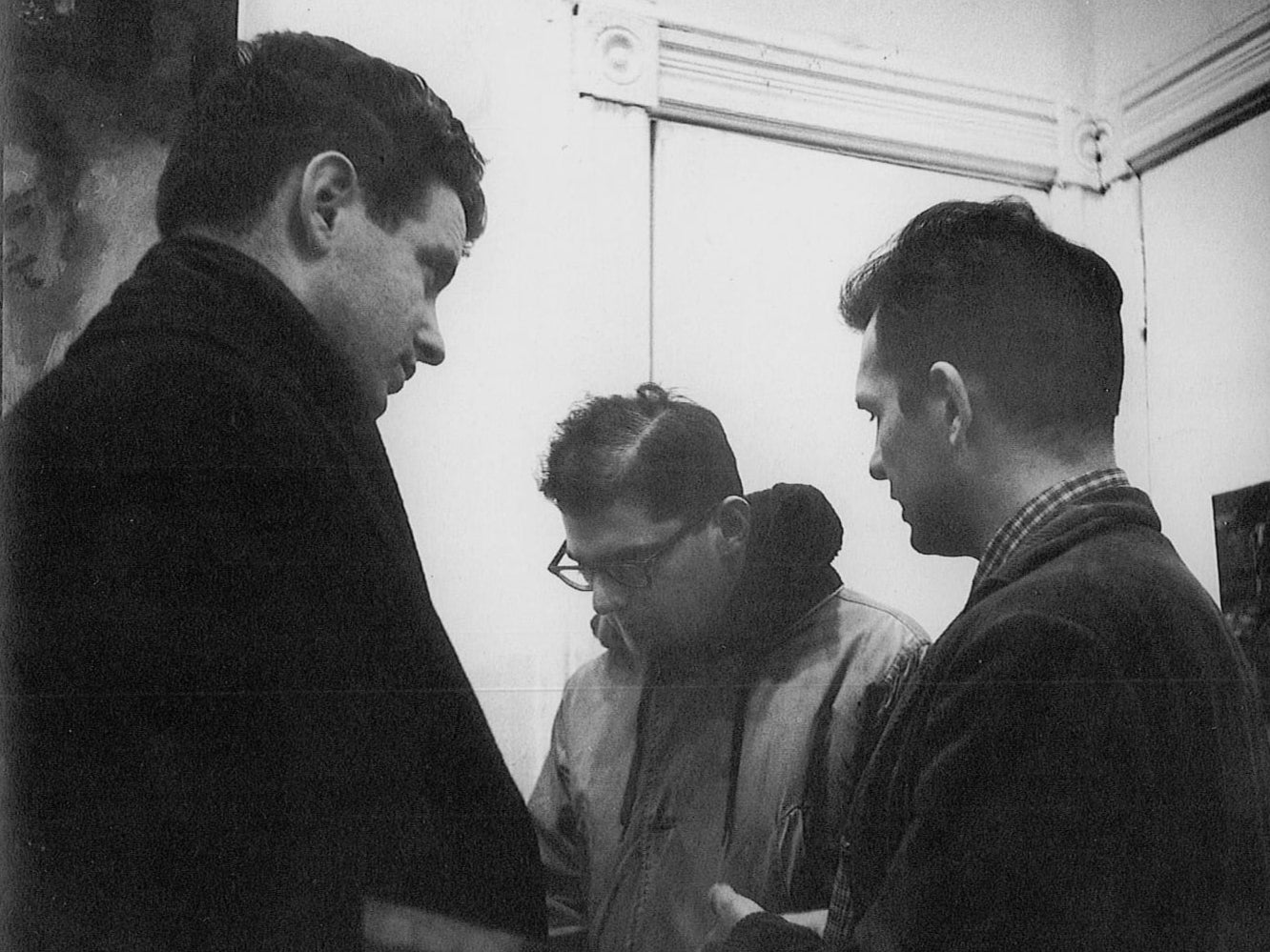 Amram, Ginsberg and Kerouac at a gallery opening in March 1959