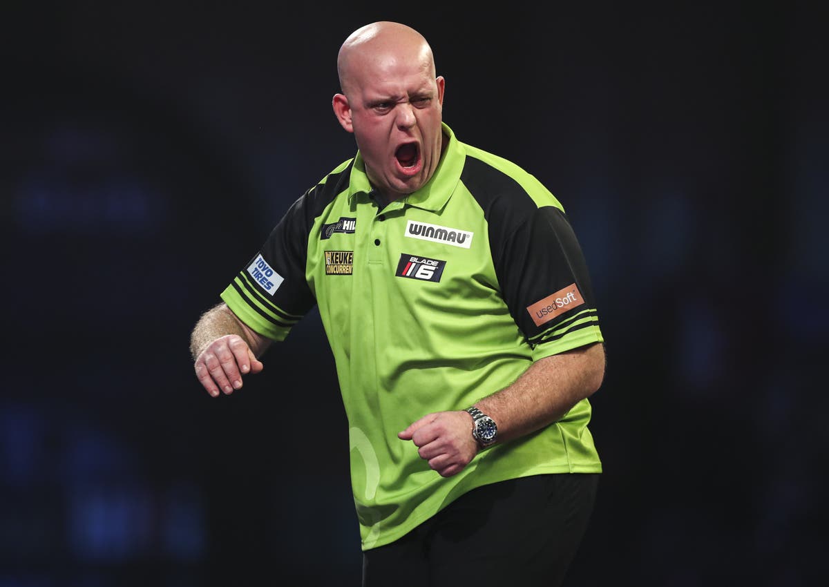 Michael Van Gerwen routs Peter Wright in final after finding Premier League form