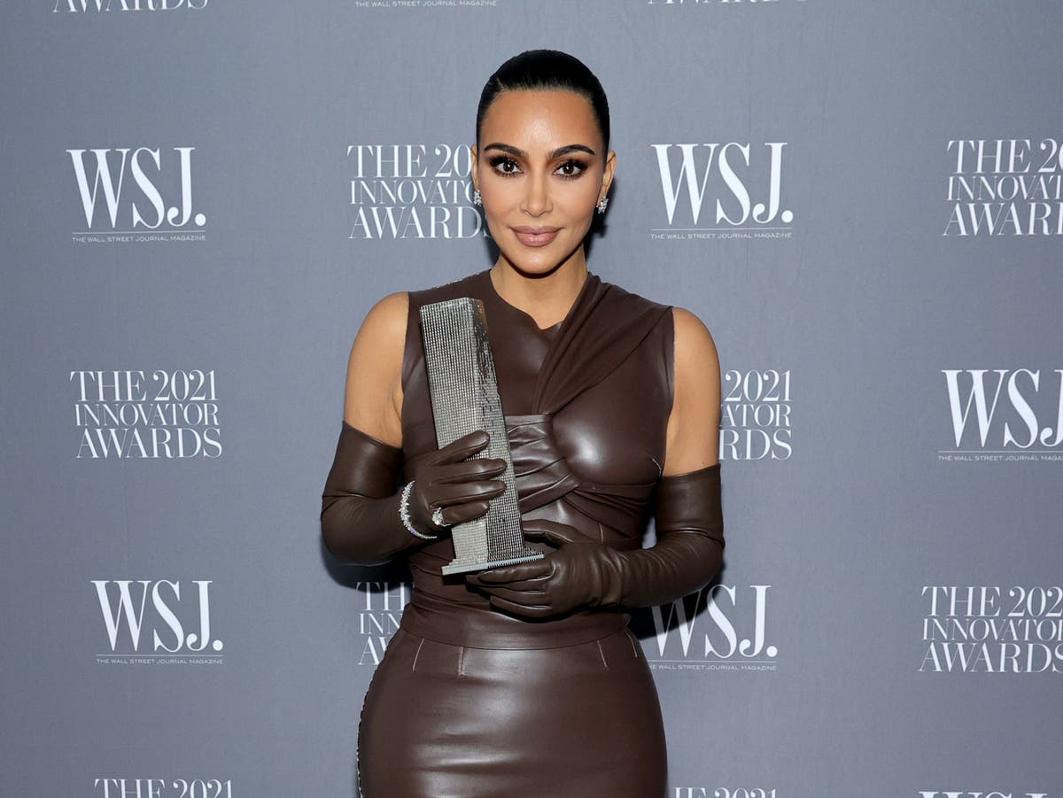 Kim Kardashian deletes &lsquo;West&rsquo; from her last name on social media profiles