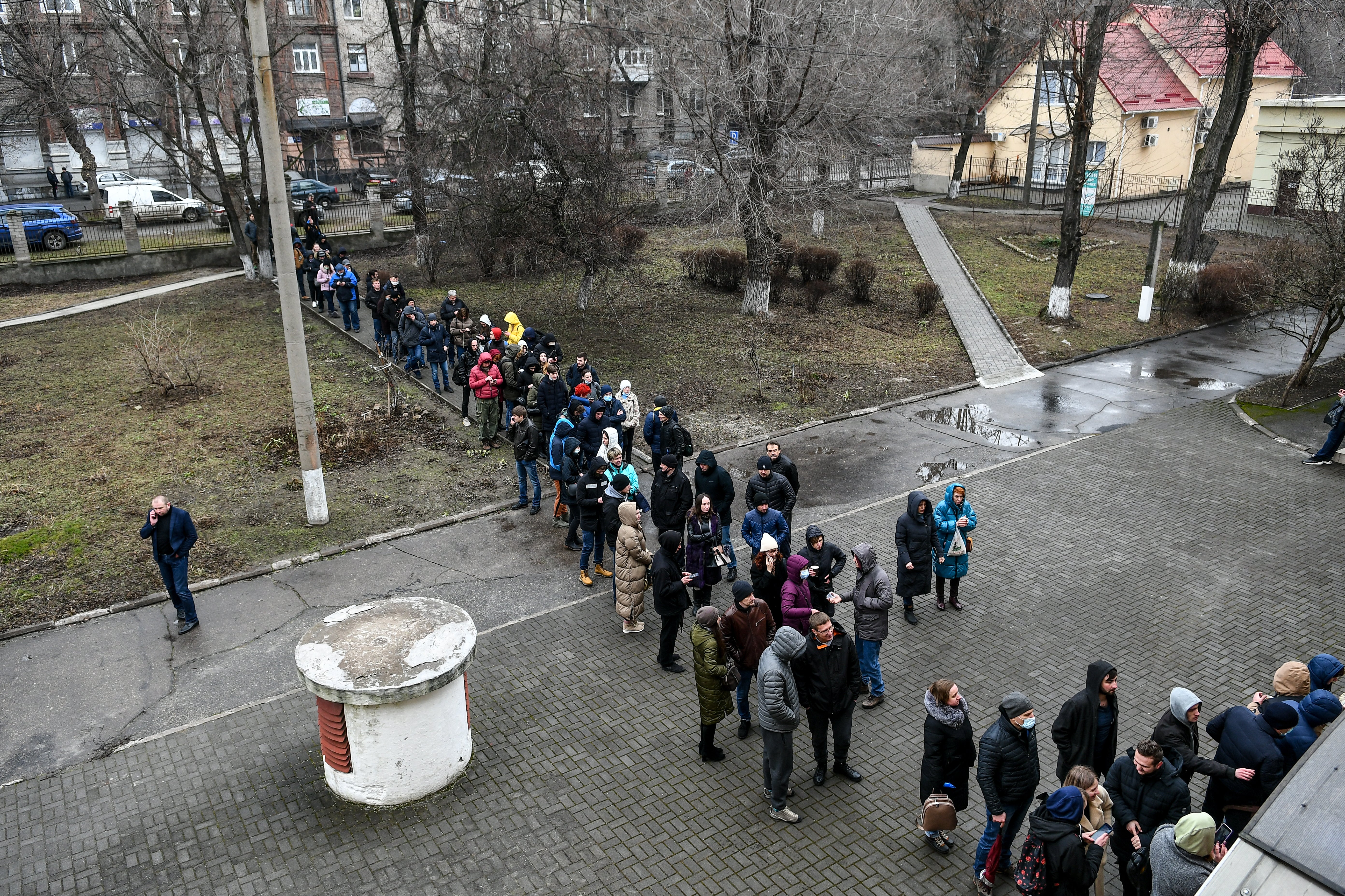 People line up outside a blood centre in Zaporizhzhia last month