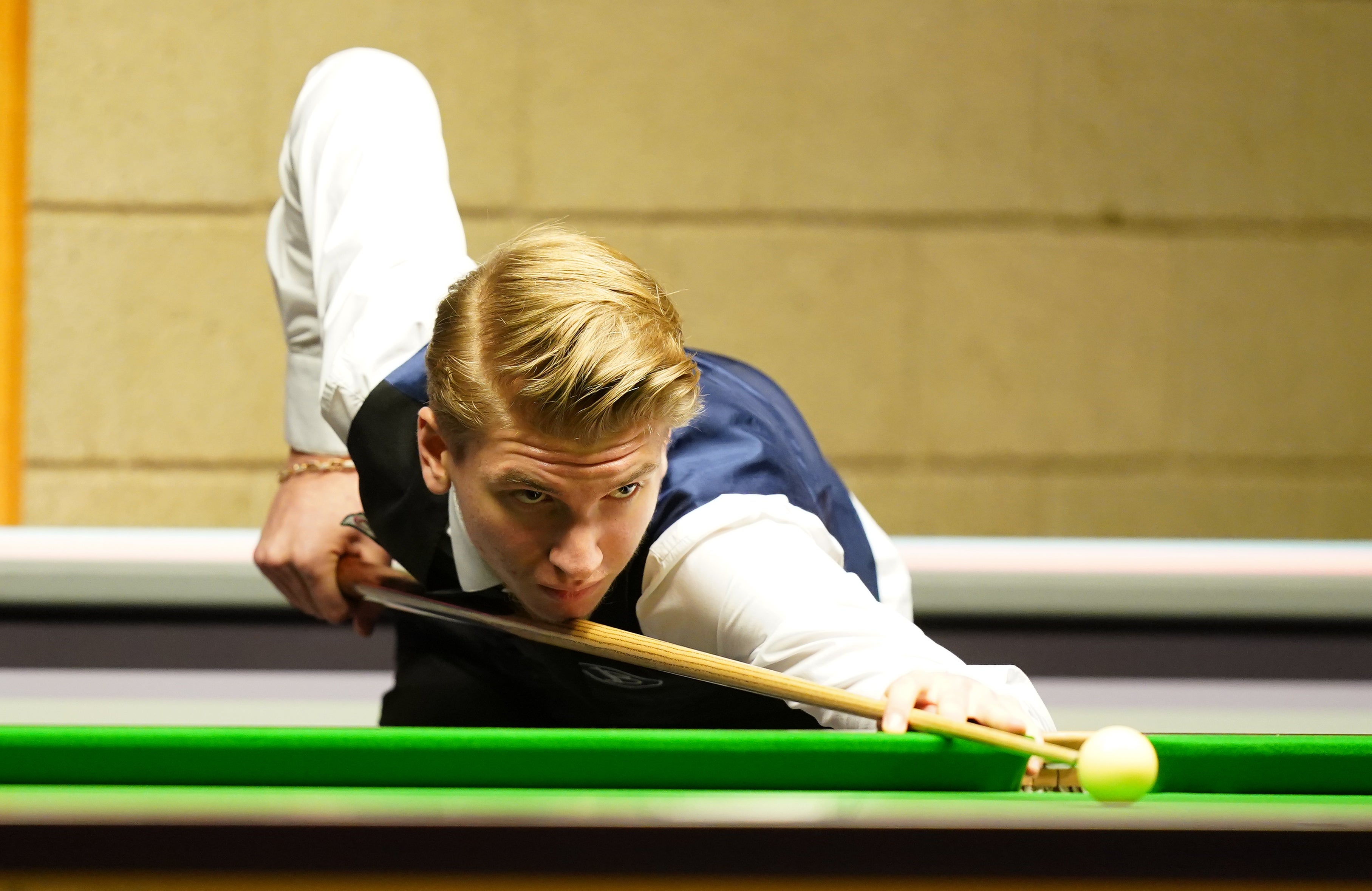 Ukrainian teenage snooker star Iulian Boiko would fight back home if old enough The Independent