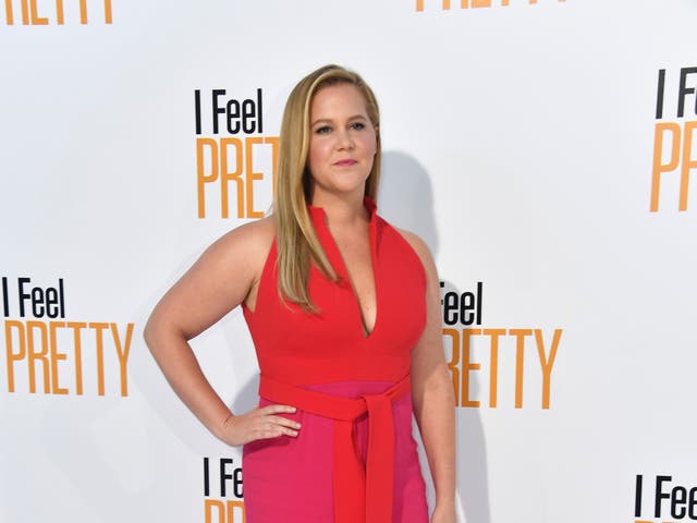 <p>Amy Schumer opens up about liposuction </p>