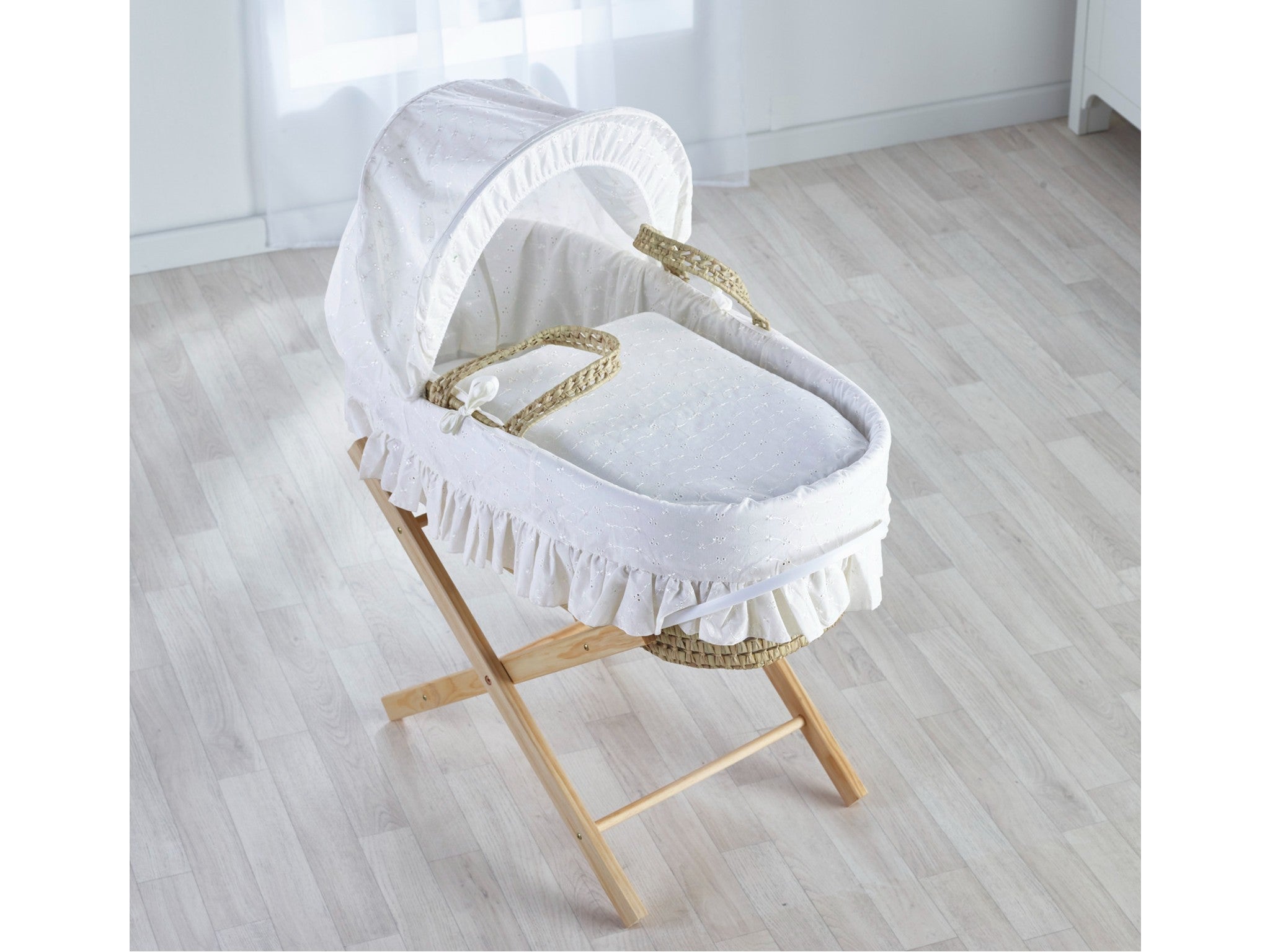 Kinder Valley broderie anglaise white Moses basket with folding stand indybest.jpg