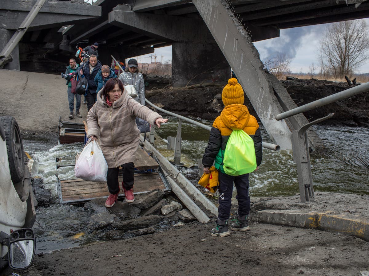 Ukraine’s Zelensky vows revenge on Russian forces after fleeing family killed in shelling of Irpin Ukraine’s Zelensky vows revenge on Russian forces after fleeing family killed in shelling of Irpin