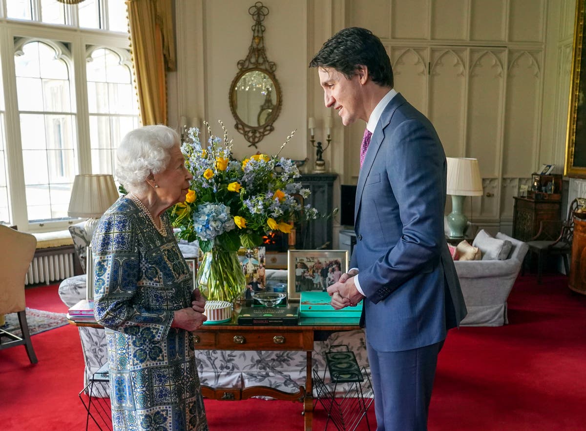 Queen hosts Trudeau in 1st in-person engagement since COVID