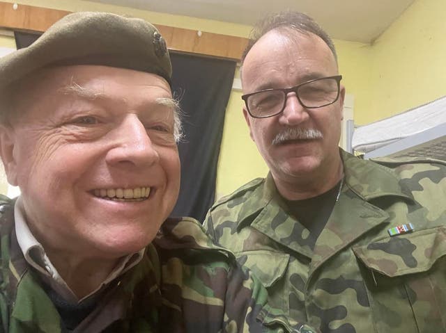 Ian Cunningham (left) with Martin Podpora a former Polish paratrooper (Ian Cunningham/PA)