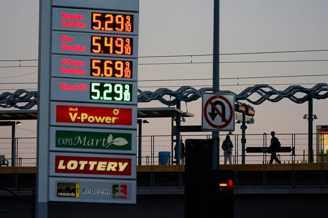 <p>According to AAA, the average price of regular gas in Chicago that day was $4.84 per gallon. A year ago, it was $3.28 a gallon</p>
