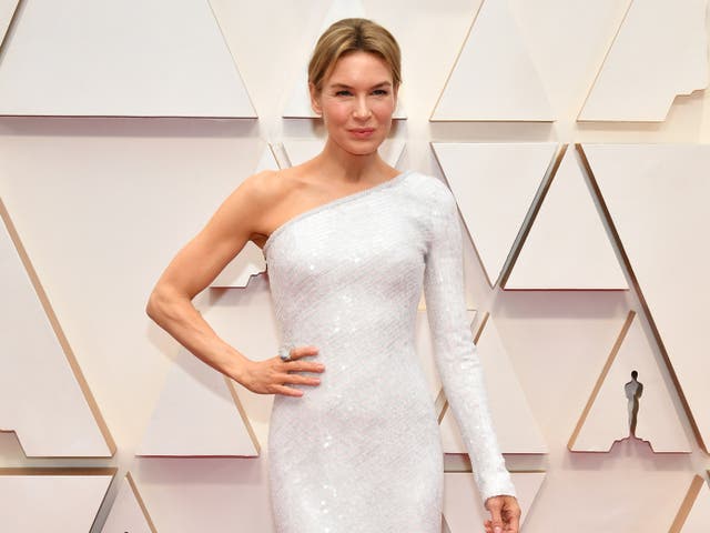 <p>Renee Zellweger reveals she walks to the Oscars</p>