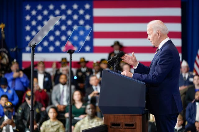 <p>El presidente Joe Biden habla sobre la expansión del acceso a la atención médica y los beneficios para los veteranos afectados por los pozos de combustión </p>