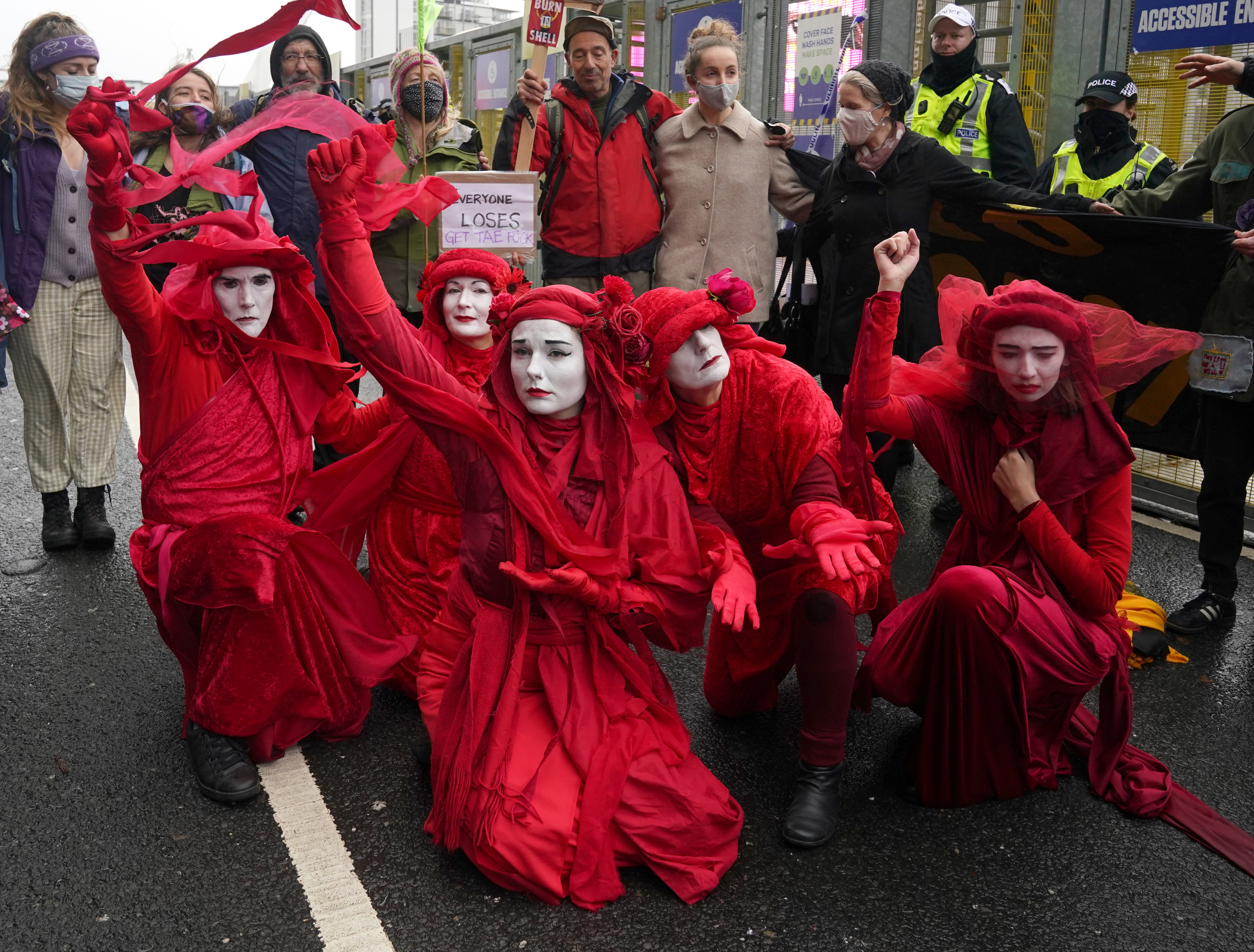 Extinction Rebellion protesters (Andrew Milligan/PA)